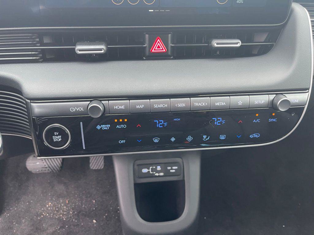New 2025 Hyundai Ioniq 5 SEL AWD/4WD image 23