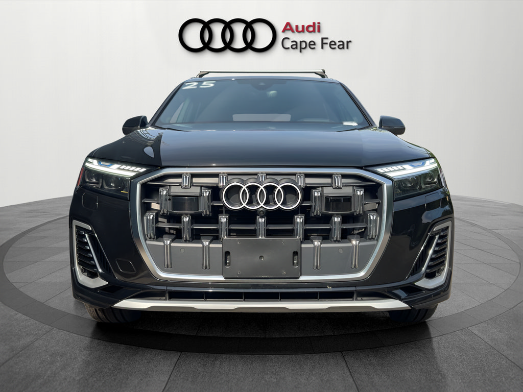 Used 2025 Audi Q7 3.0T Prestige AWD/4WD image 8
