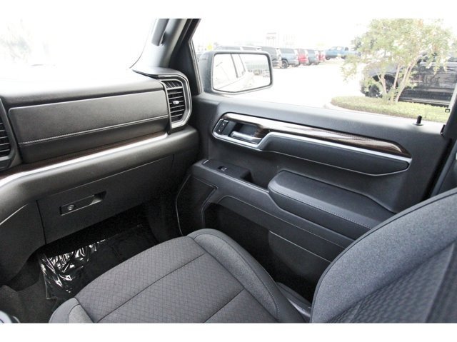 Used 2026 Chevrolet Silverado 1500 RST w/ RST Select Package AWD/4WD image 8