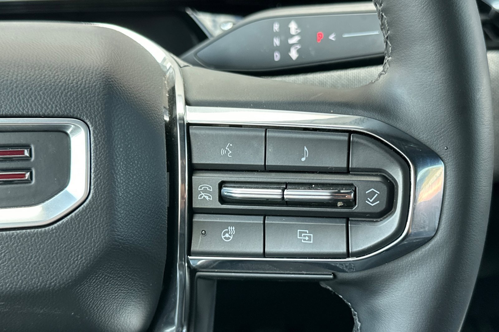 Used 2026 GMC Sierra EV Elevation image 29