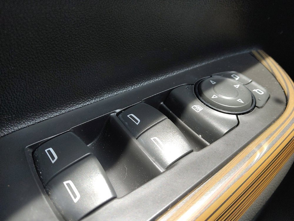 Used 2019 GMC Acadia SLE AWD/4WD image 27