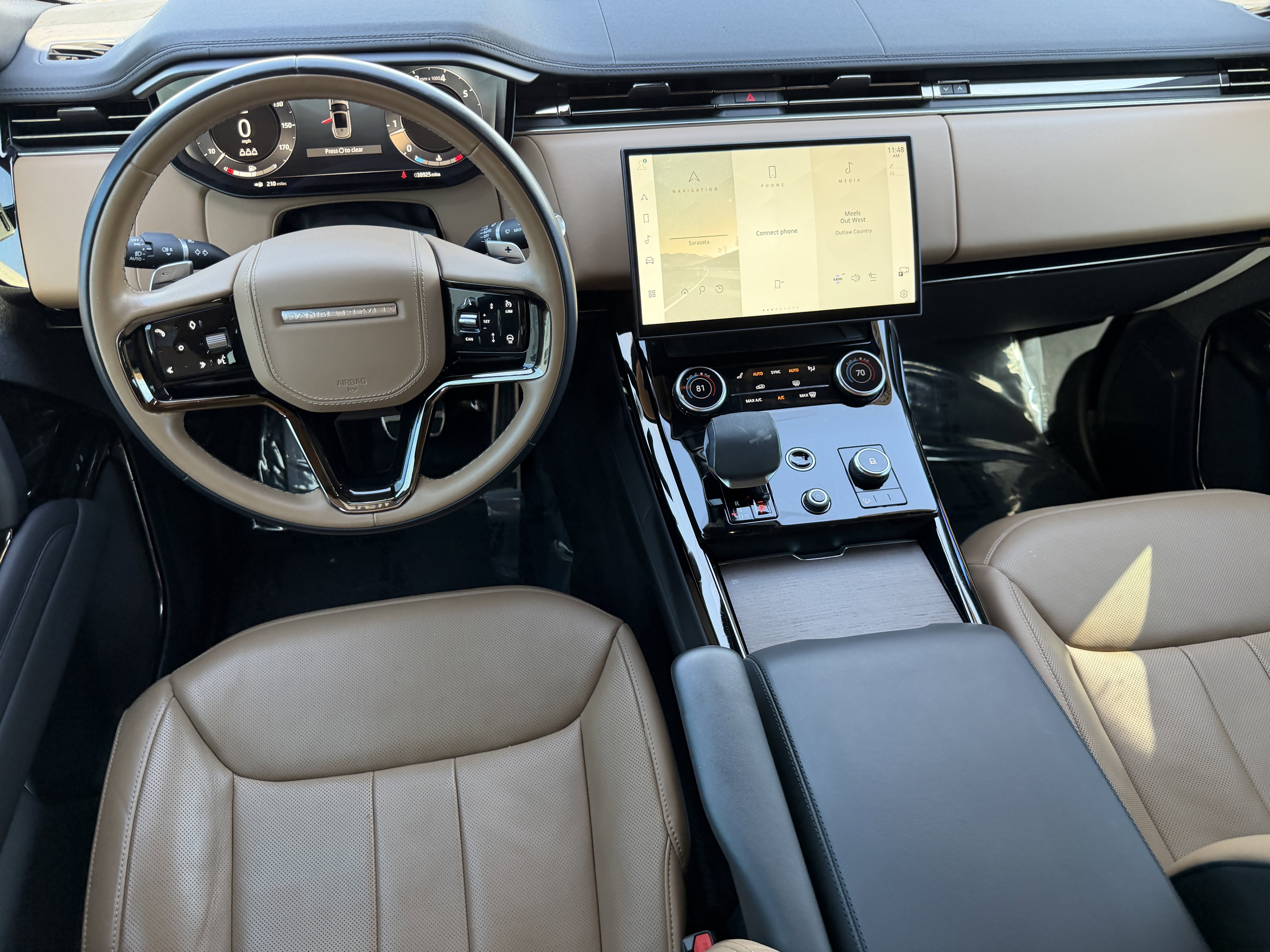 Used 2023 Land Rover Range Rover Sport SE Dynamic image 14