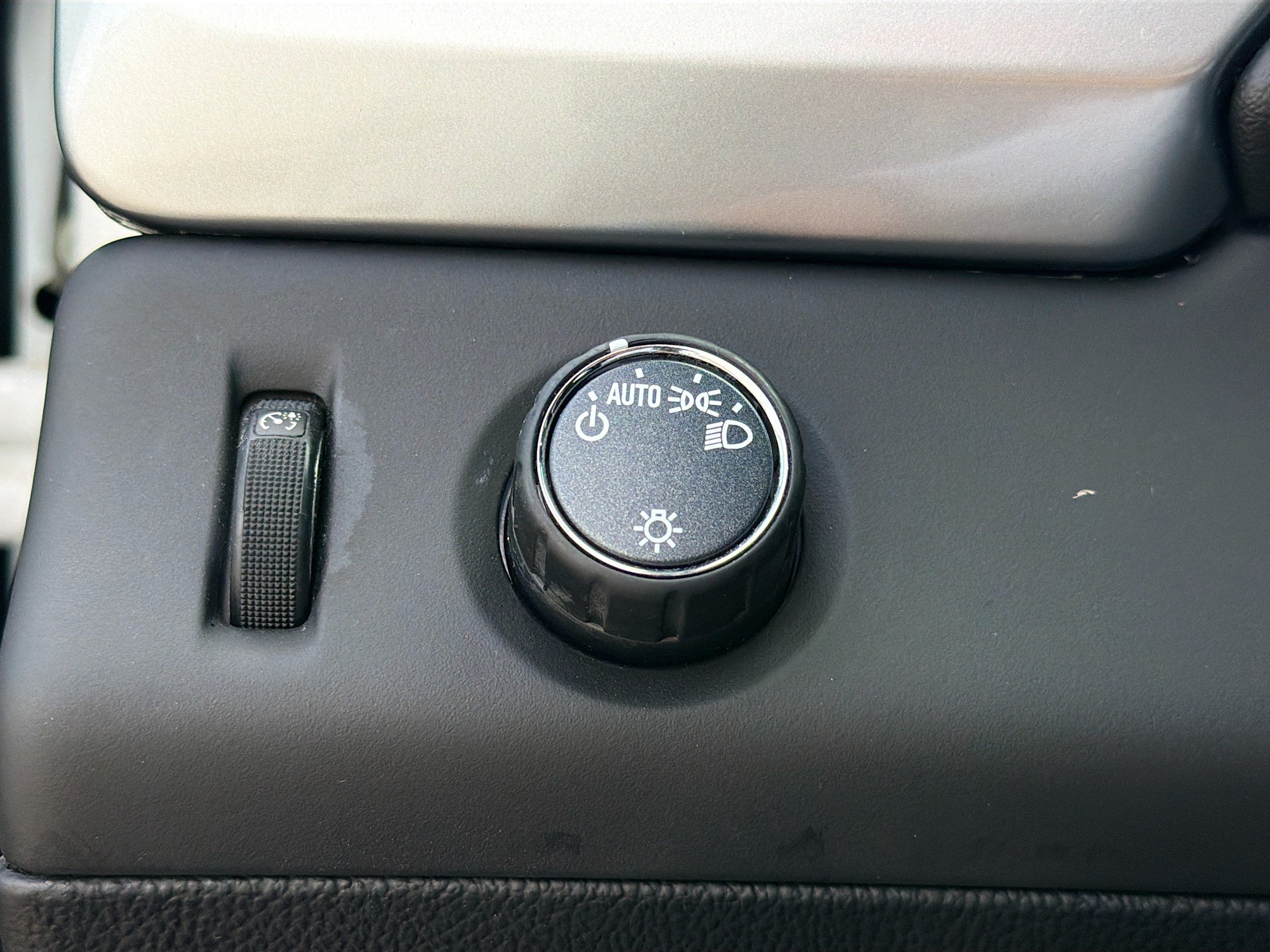 Used 2020 Chevrolet Tahoe LT RWD image 36