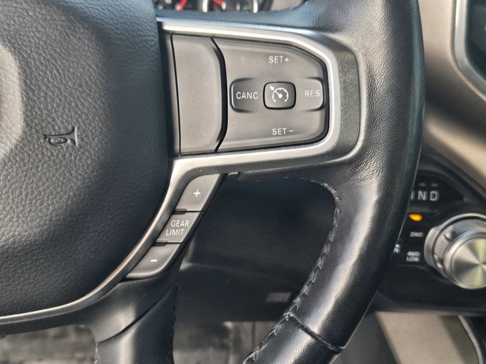 Used 2020 RAM 1500 Laramie image 25