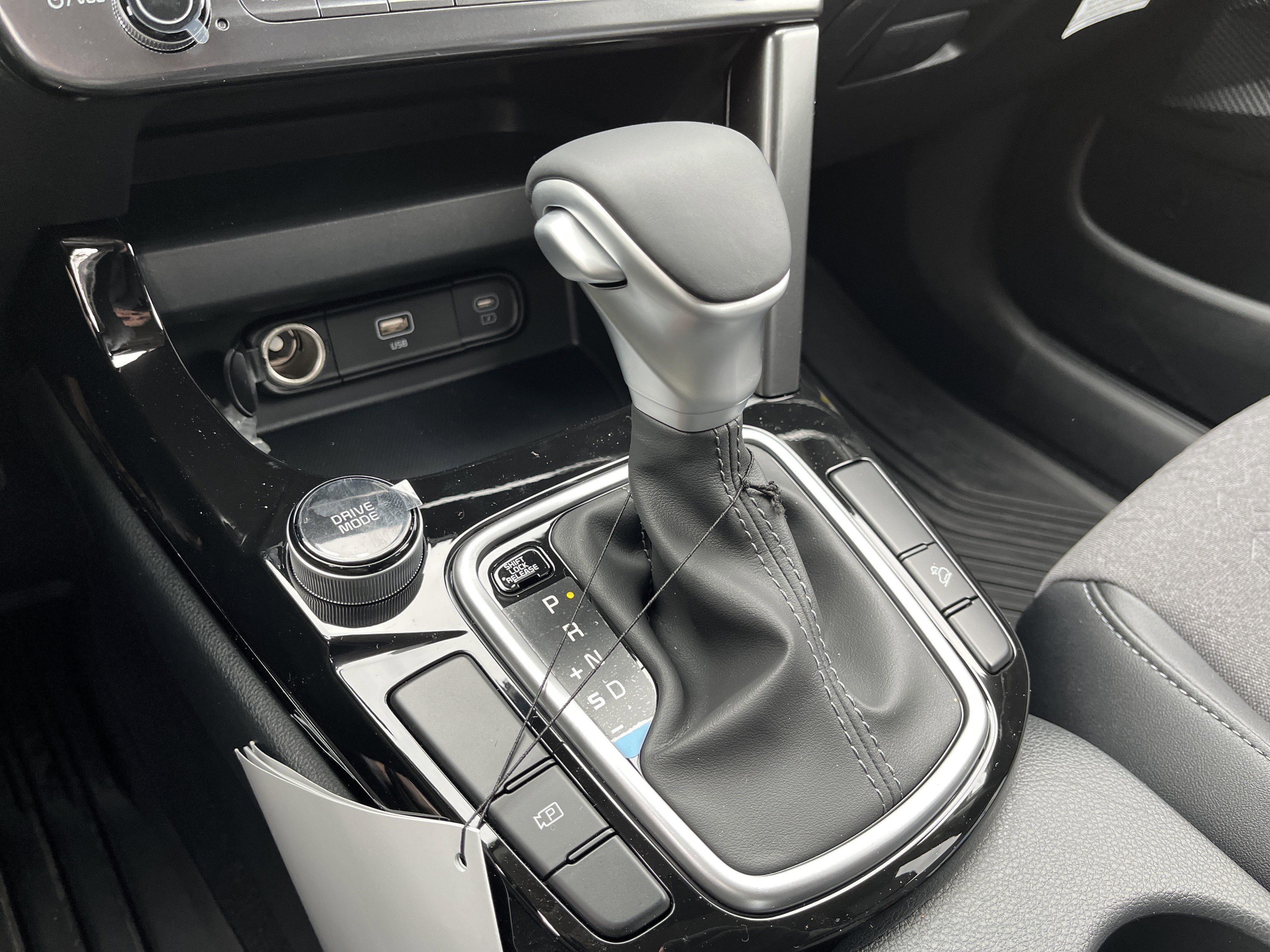 New 2026 Kia Seltos S FWD image 14