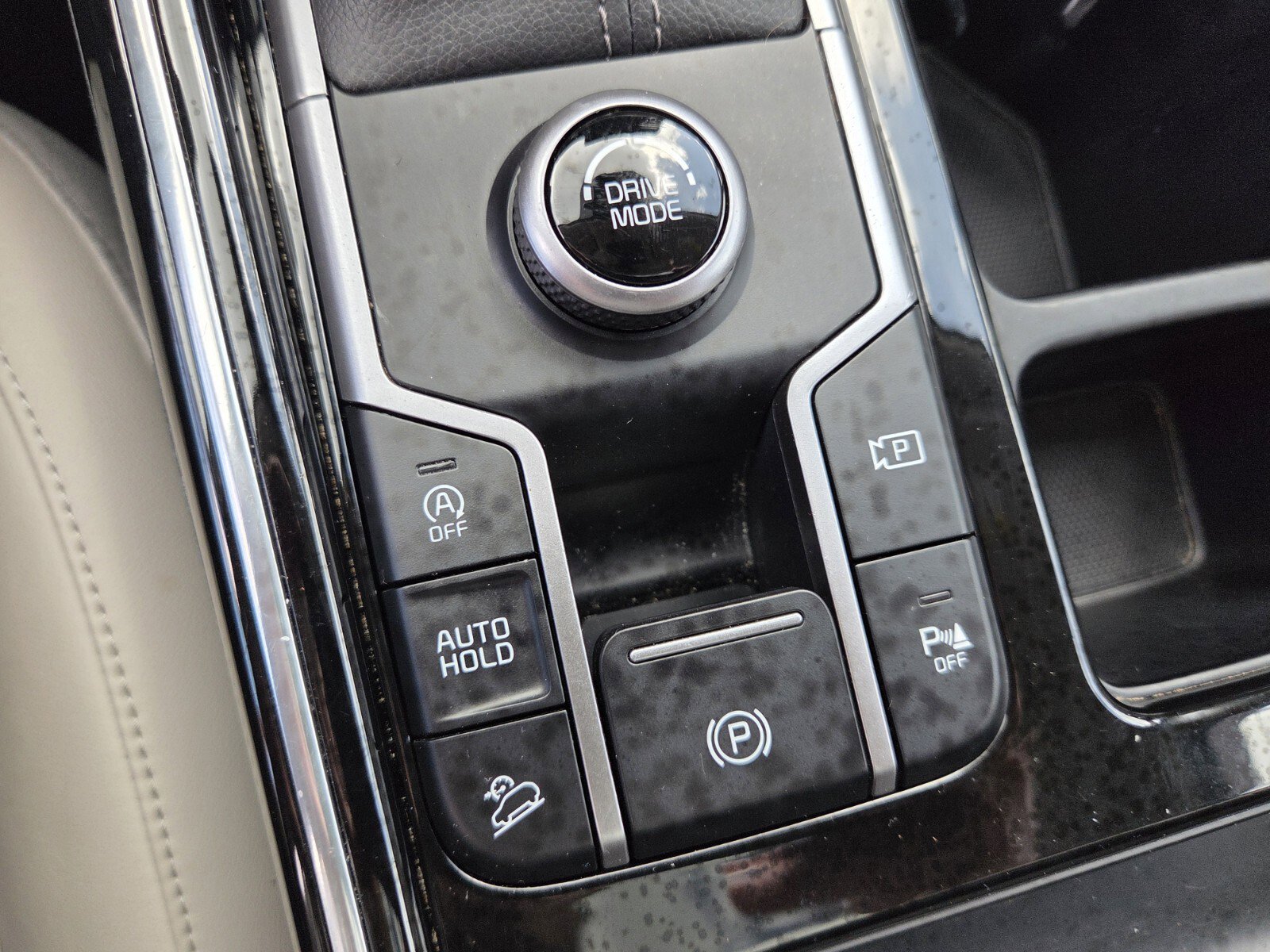 Used 2023 Kia Sorento SX image 17