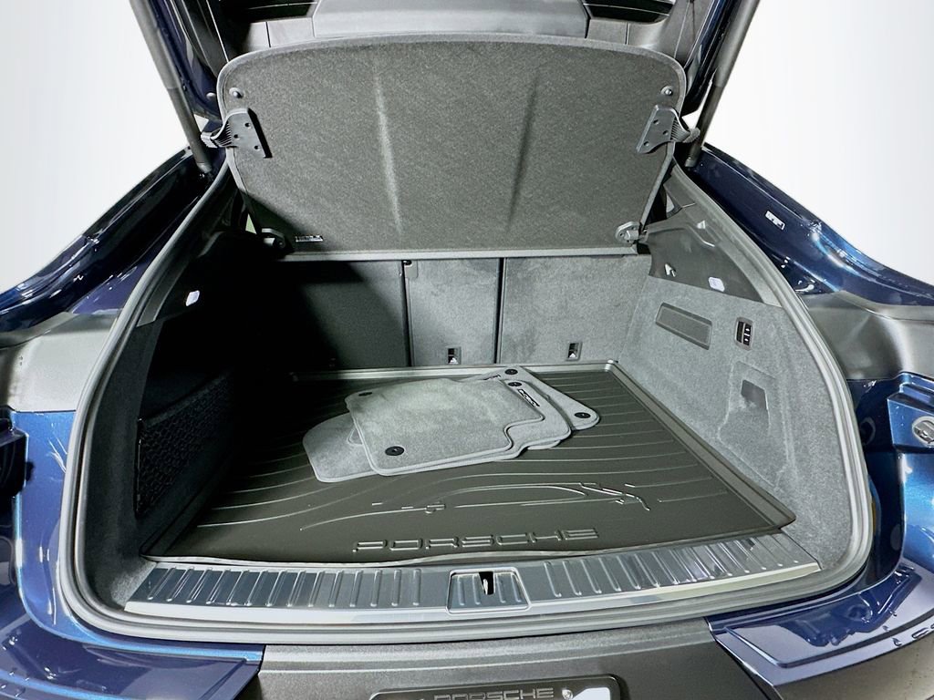 Used 2026 Porsche Cayenne image 28