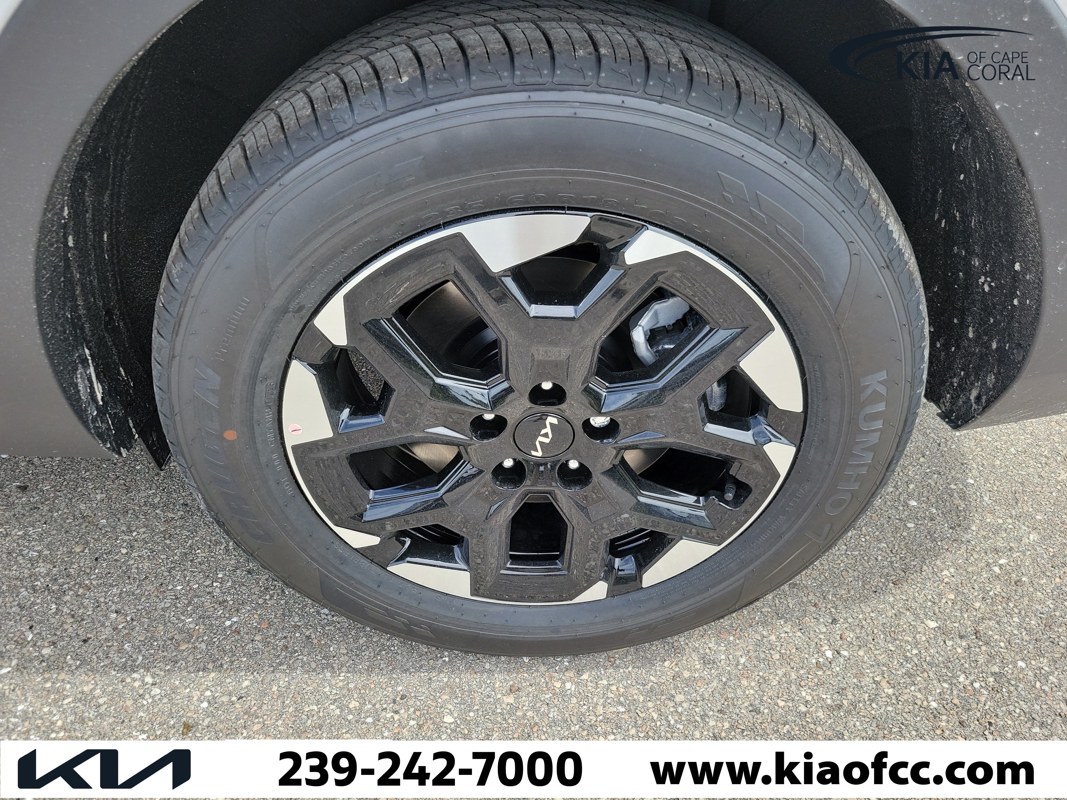 New 2026 Kia Sorento S FWD image 6