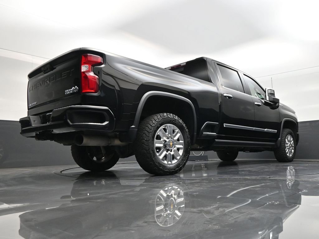 Used 2024 Chevrolet Silverado 2500 High Country image 25