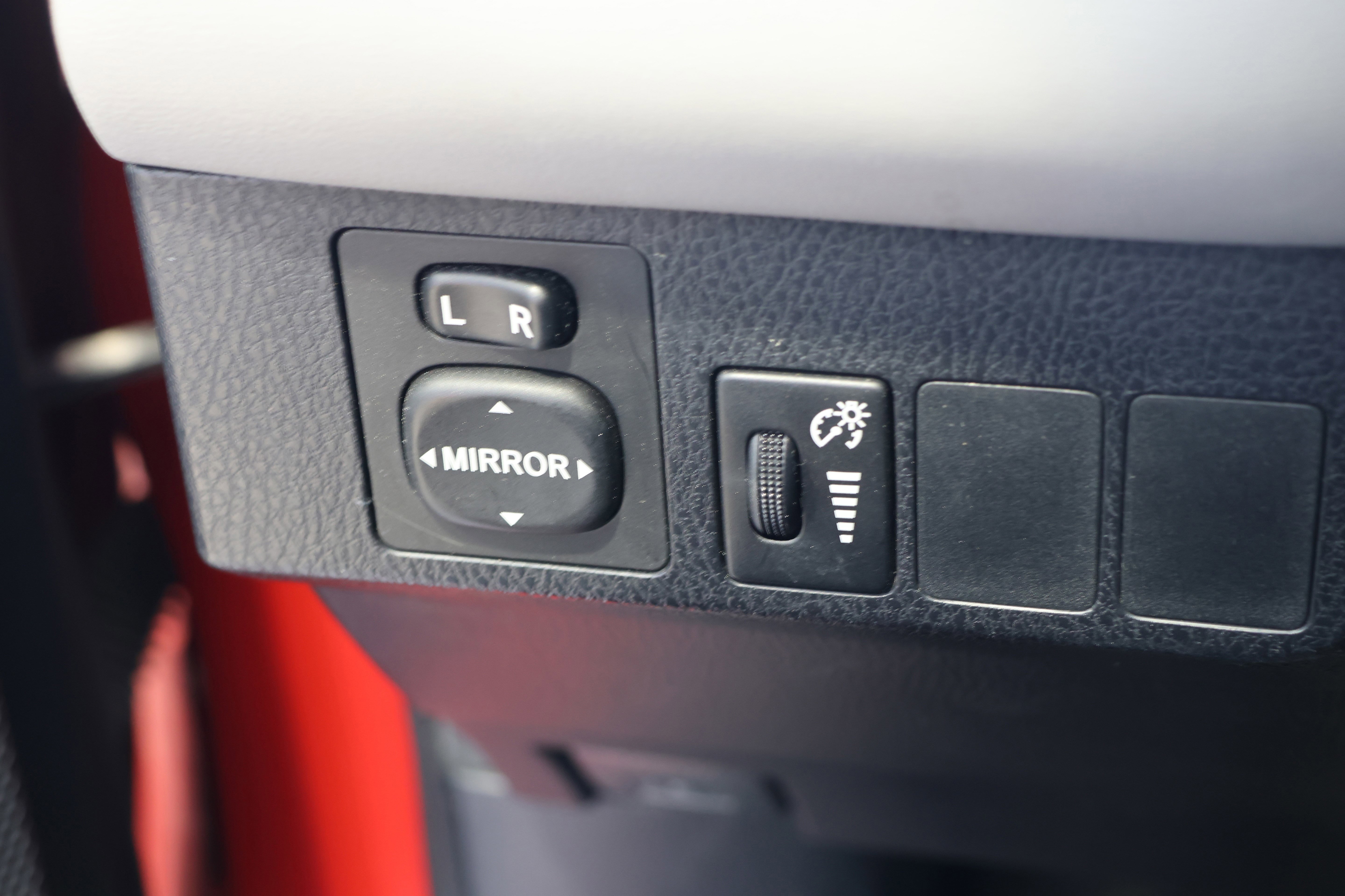 Used 2016 Toyota RAV4 XLE image 14