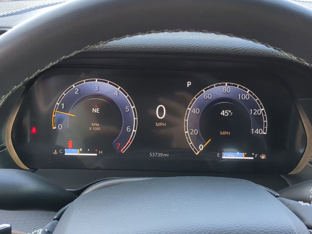 Used 2024 Jeep Grand Cherokee L Laredo image 16