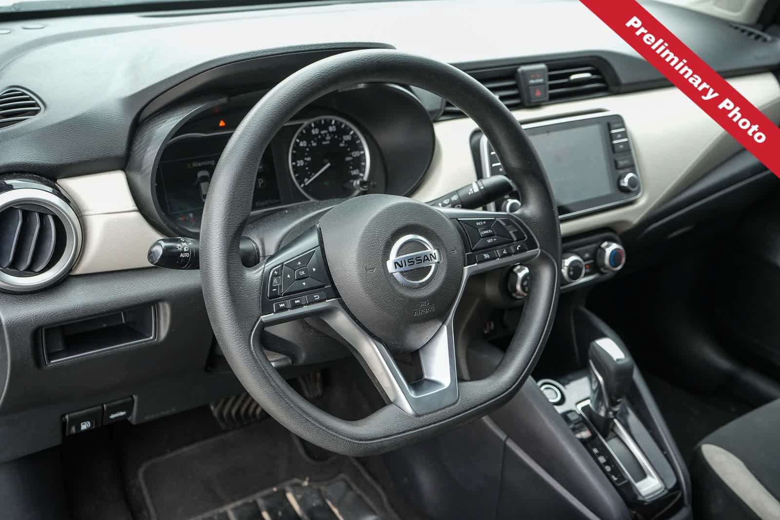 Used 2021 Nissan Versa SV FWD image 15