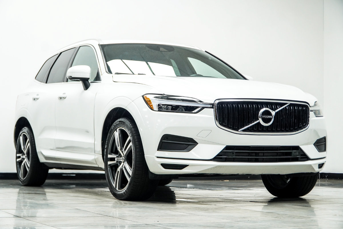 Used 2020 Volvo XC60 T5 Momentum w/ Protection Package Premier AWD/4WD image 5