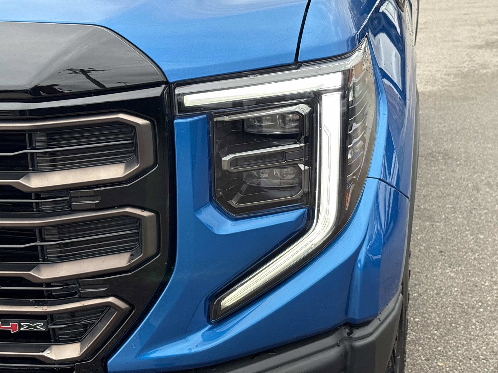 Certified 2024 GMC Sierra 1500 AT4X w/ AT4X AEV Edition image 12