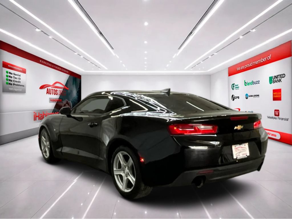 Used 2018 Chevrolet Camaro LS RWD image 5