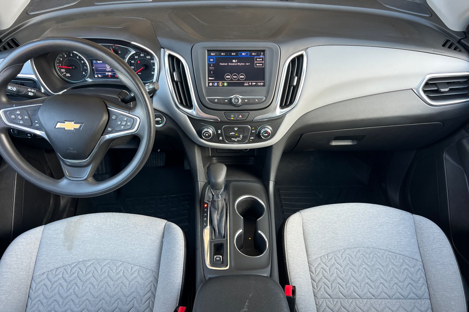 Used 2022 Chevrolet Equinox LS w/ LS Convenience Package AWD/4WD image 5