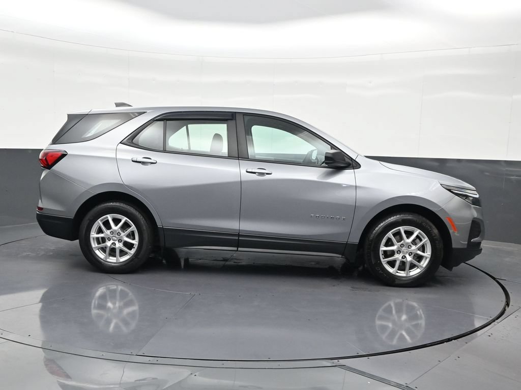 Used 2024 Chevrolet Equinox LS FWD image 7