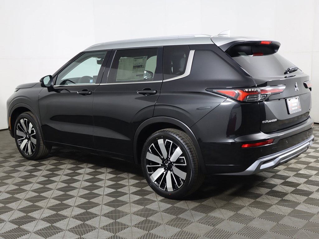 New 2025 Mitsubishi Outlander AWD image 19