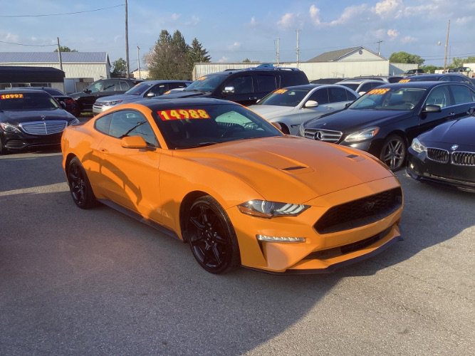 Used 2019 Ford Mustang Coupe w/ Black Accent Package image 2