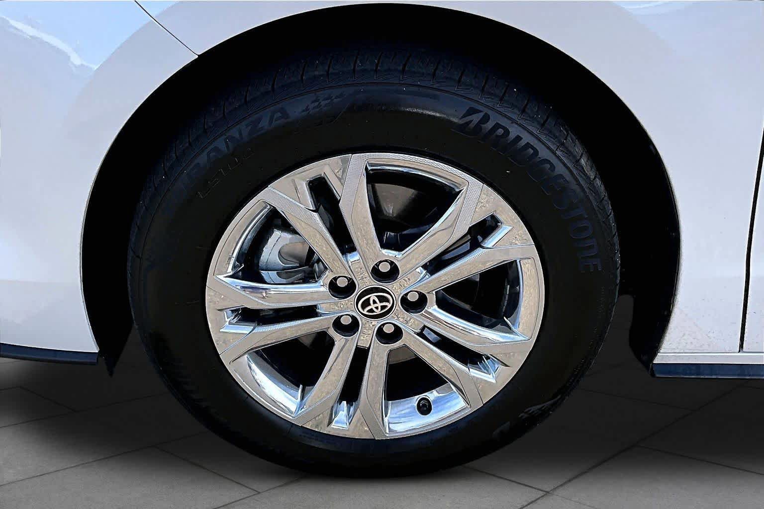 Certified 2024 Toyota Sienna Platinum AWD/4WD image 10