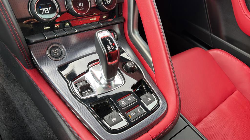Used 2022 Jaguar F-TYPE Convertible RWD image 33