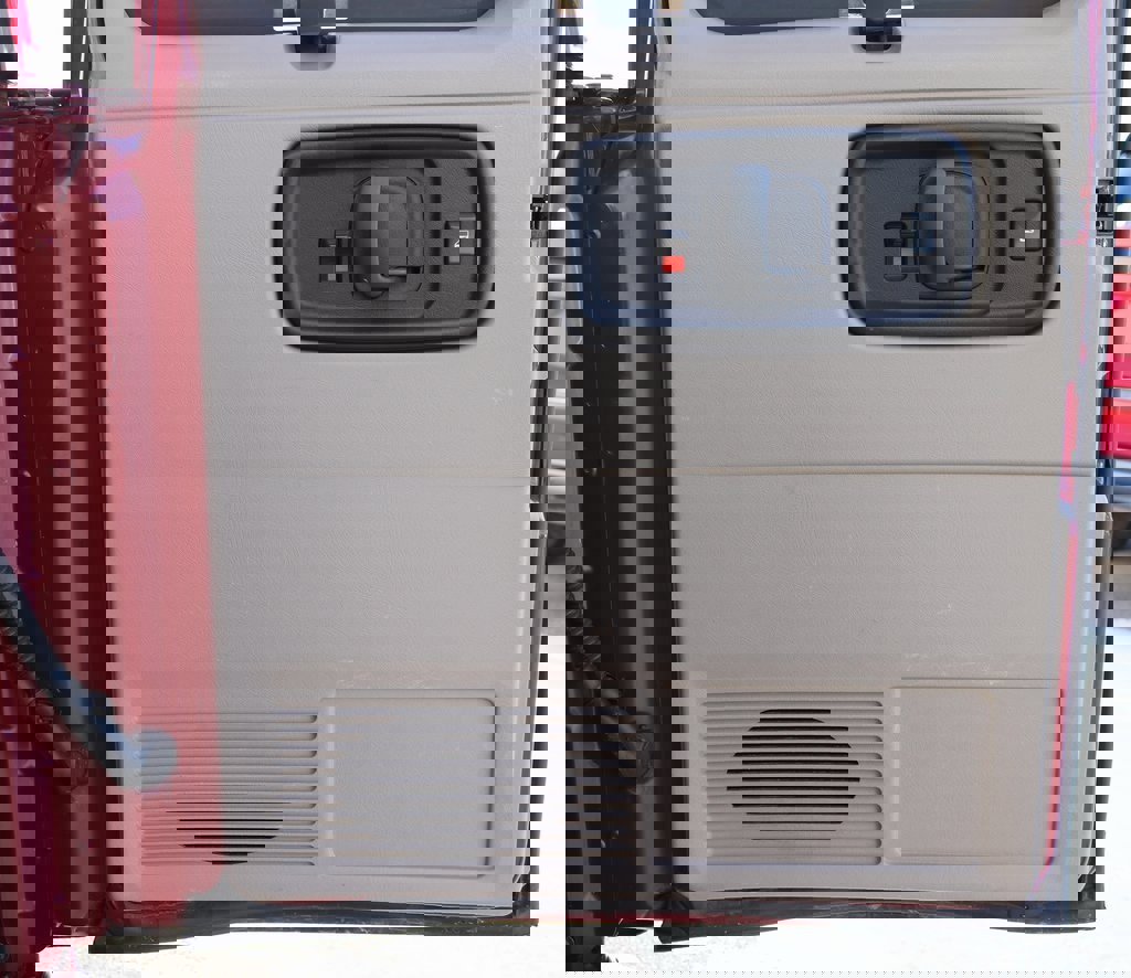 Used 2007 Chevrolet Express 1500 w/ Preferred Equipment Group image 40