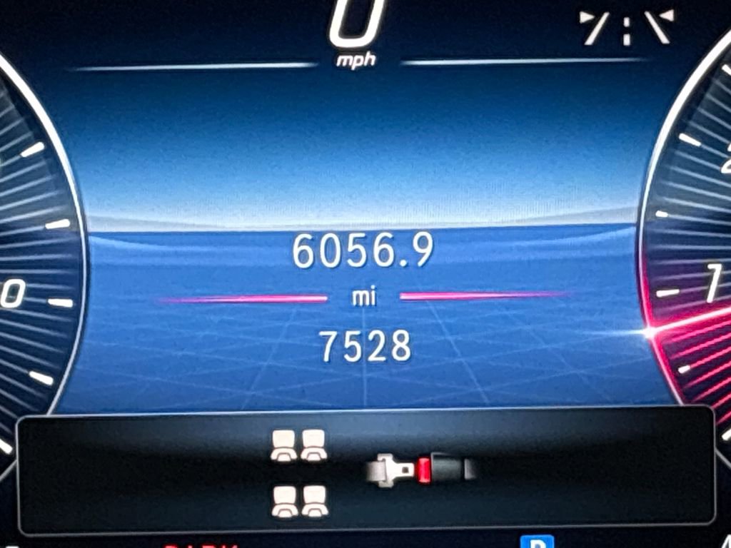 Used 2025 Mercedes-Benz GLS 450 4MATIC image 18