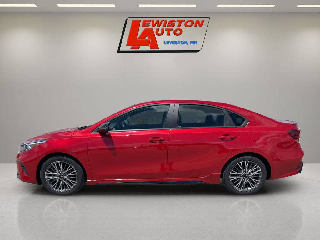 Used 2024 Kia Forte GT-Line w/ GT-Line Premium Package FWD image 2