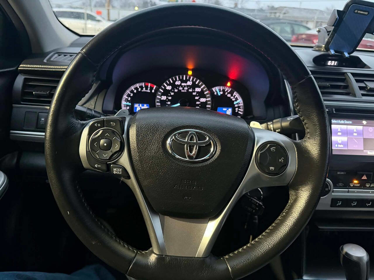 Used 2014 Toyota Camry SE image 8