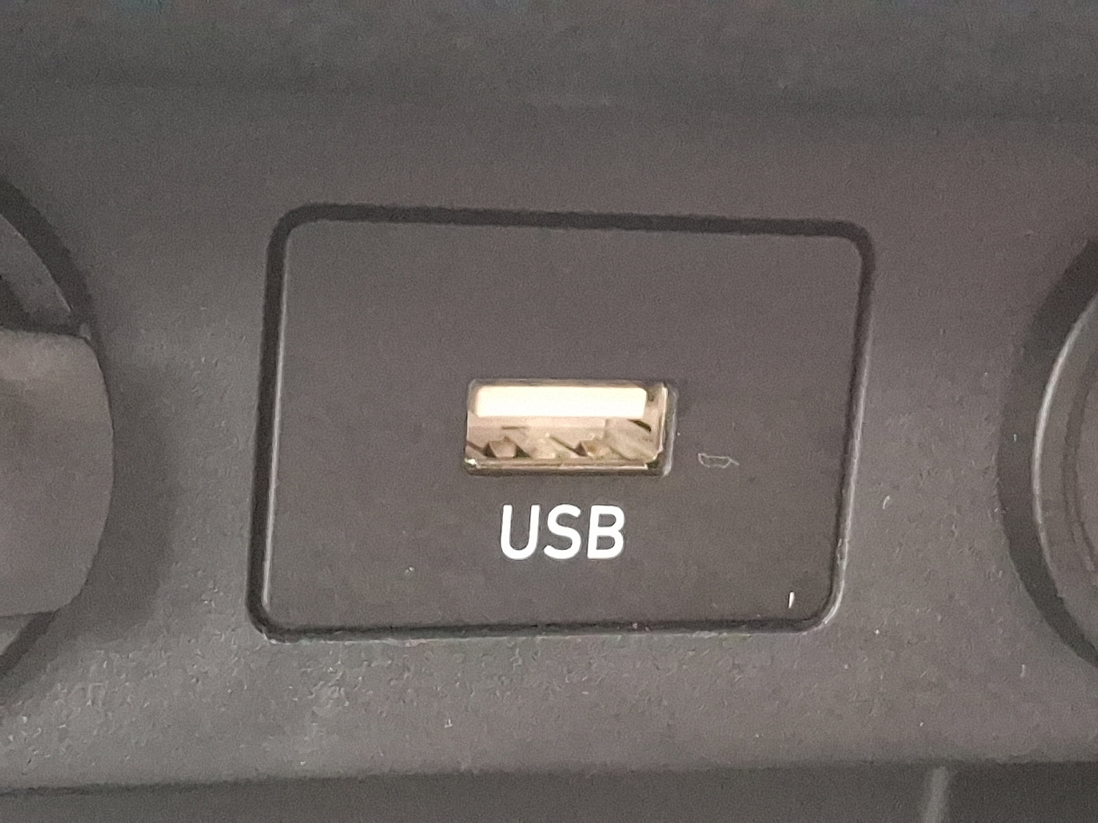 Used 2023 Hyundai Elantra Blue w/ Preferred Accessory Package image 23