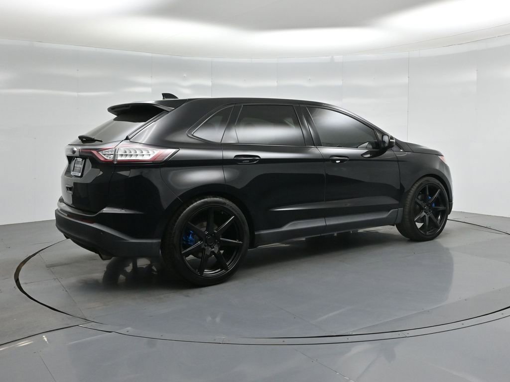 Used 2016 Ford Edge Titanium w/ Equipment Group 301A image 28