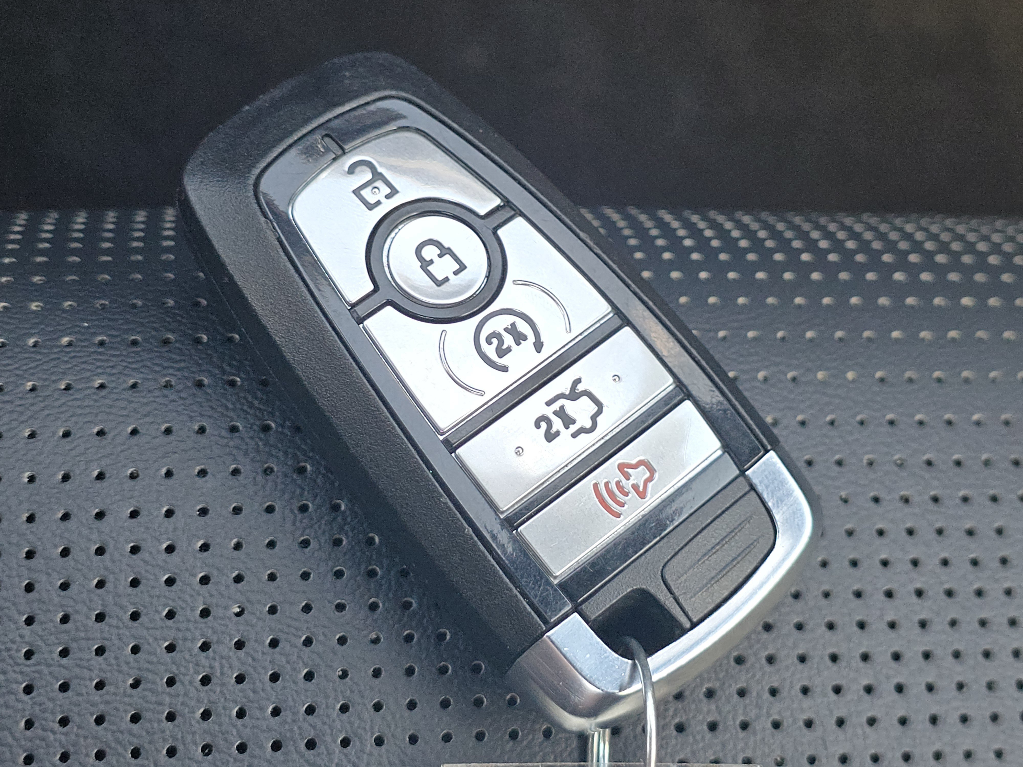 Used 2024 Ford Mustang GT Premium RWD image 28
