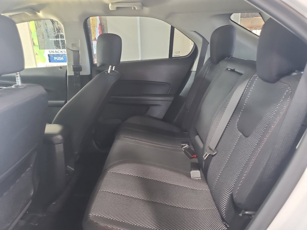 Used 2017 Chevrolet Equinox LT w/ Convenience Package AWD/4WD image 11