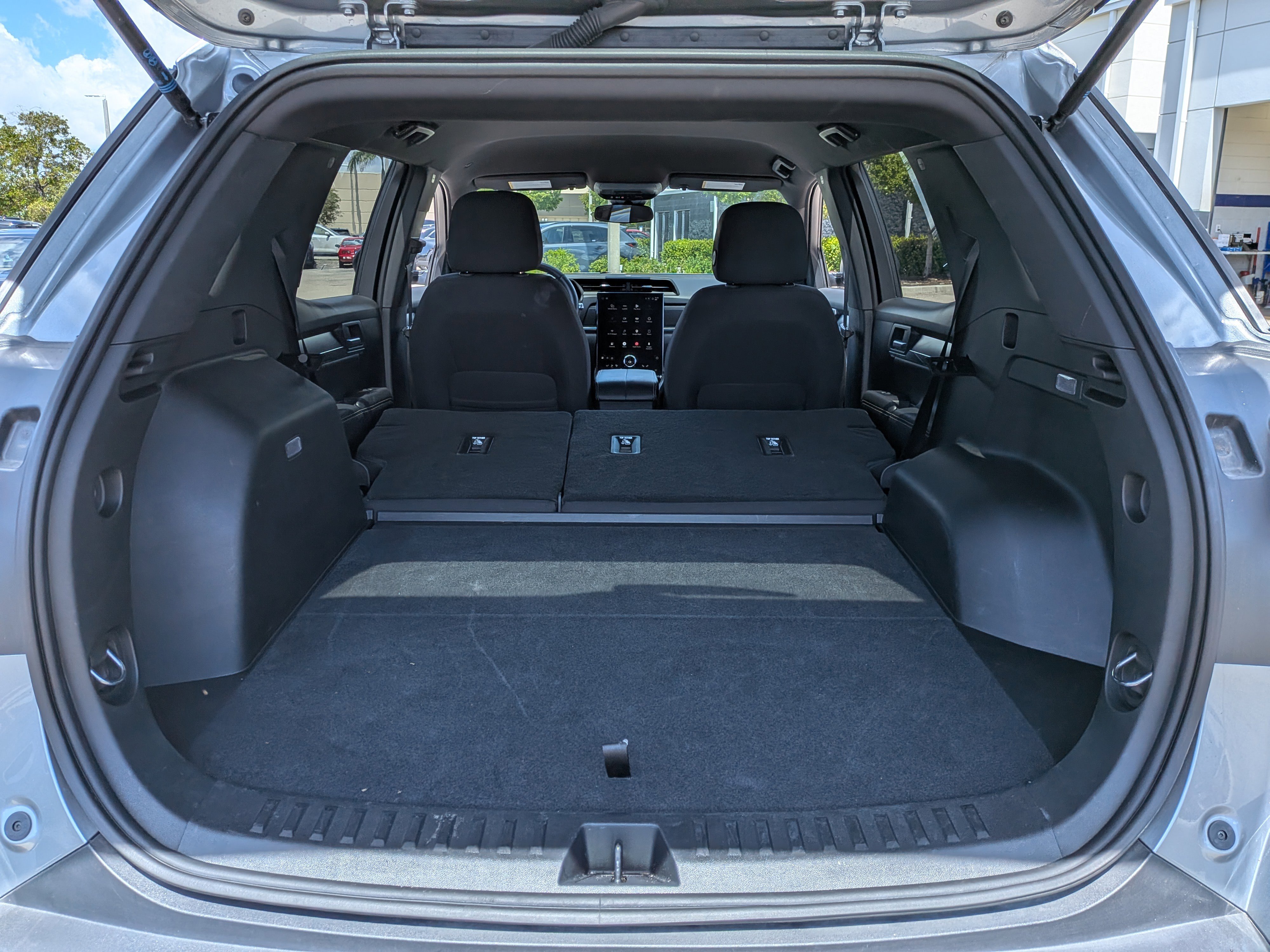 Used 2025 GMC Terrain Elevation AWD/4WD image 13
