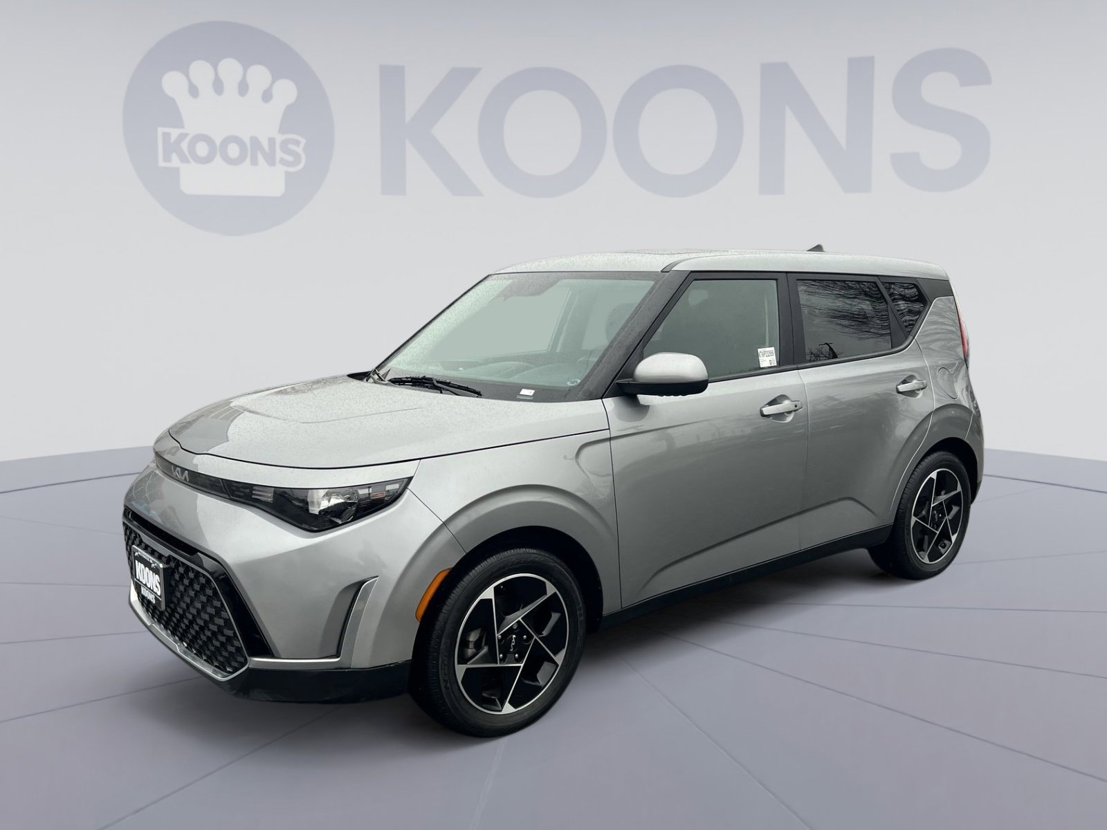 Used 2023 Kia Soul EX image 1