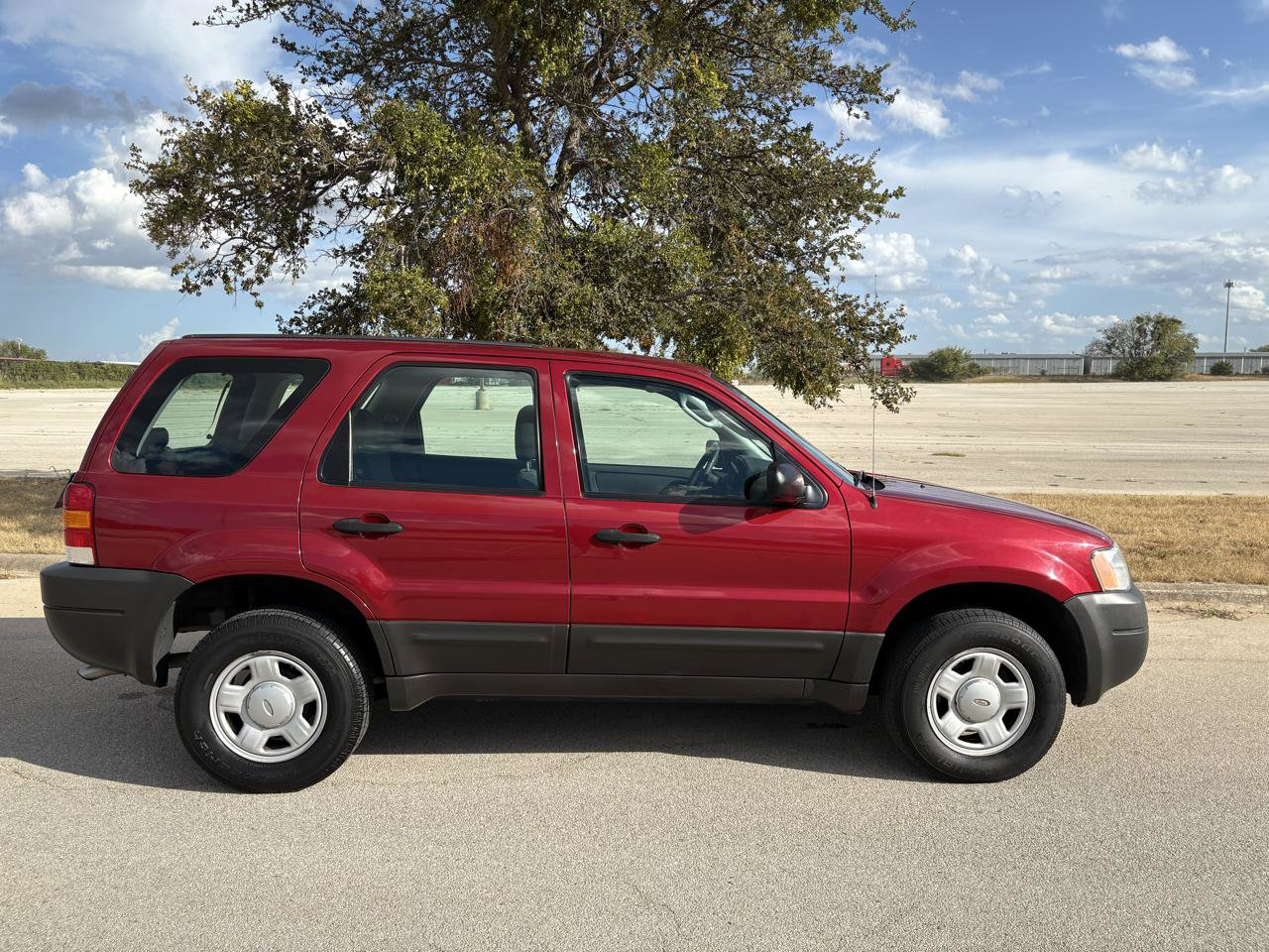 Used 2004 Ford Escape XLS FWD image 41