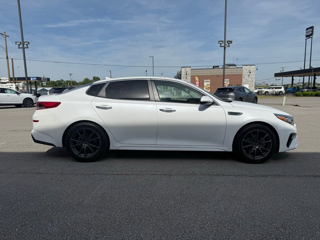 Used 2020 Kia Optima LX FWD image 4