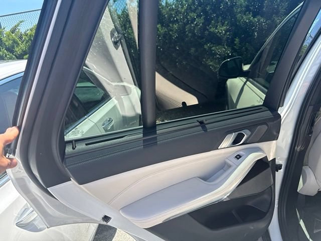 Used 2021 BMW X5 xDrive40i w/ Executive Package AWD/4WD image 11