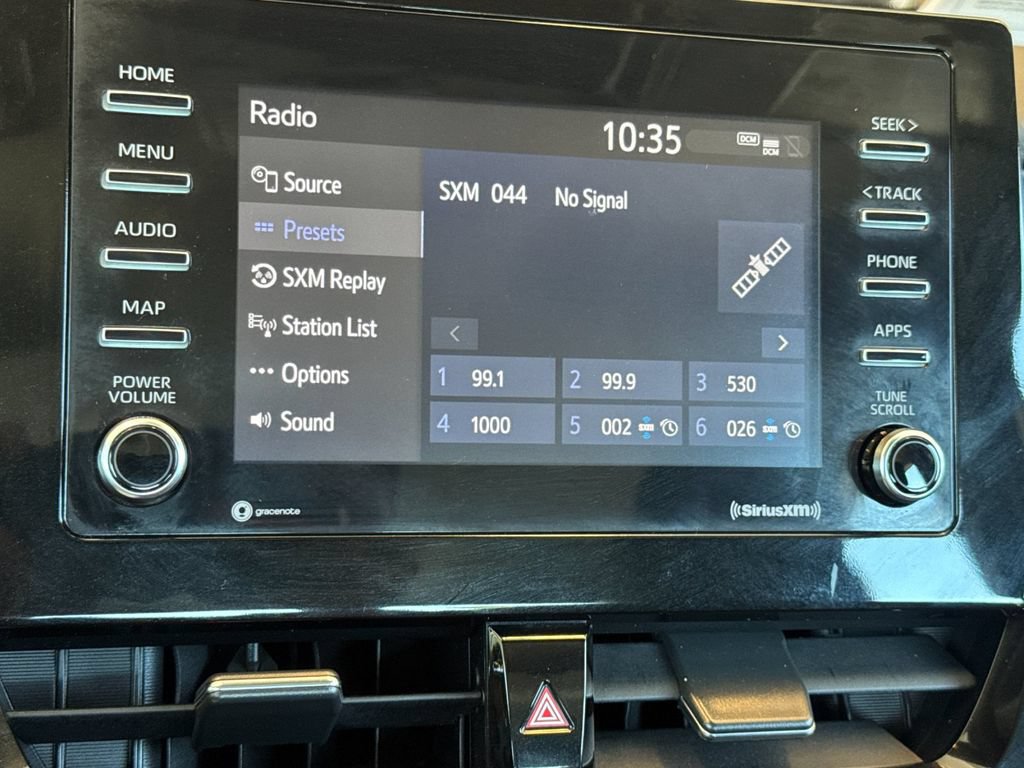 Used 2022 Toyota Camry SE w/ Carpet Mat Package (TMS) FWD image 22