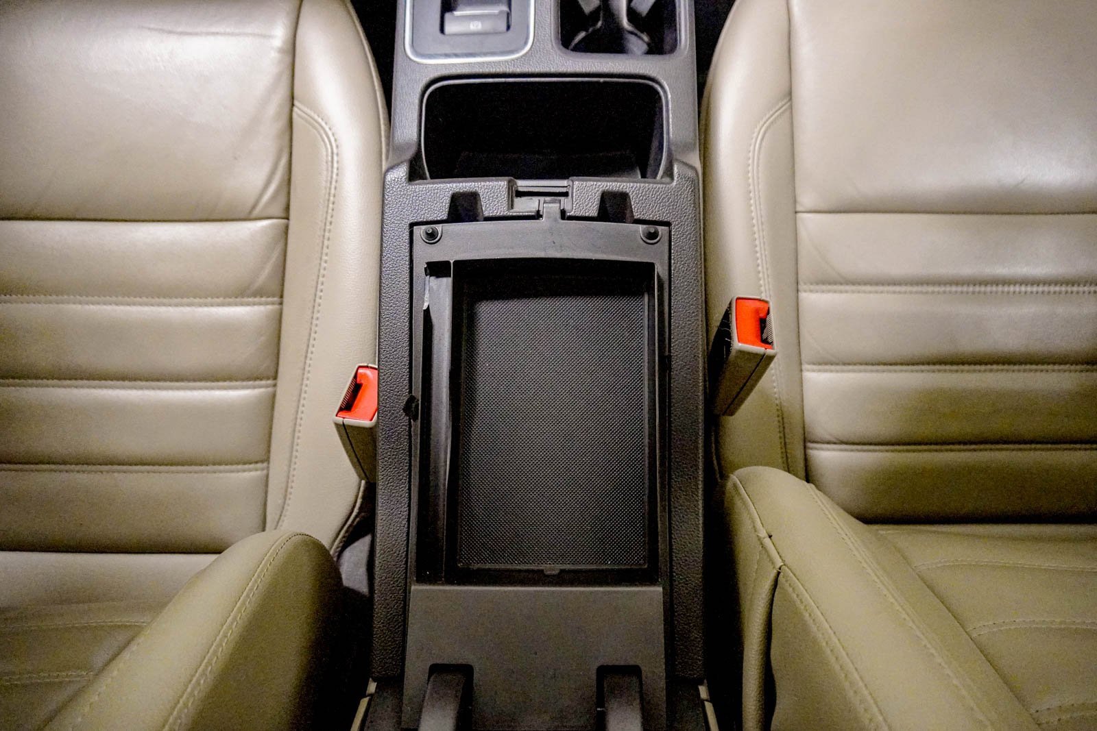 Used 2017 Ford Escape Titanium image 29