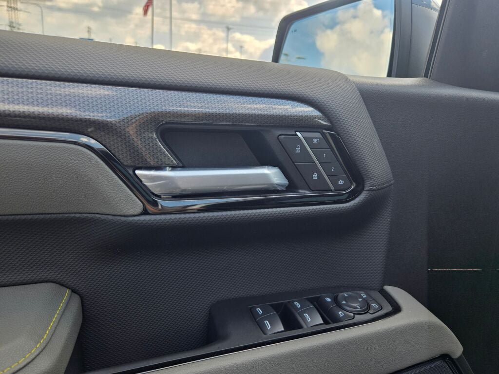 New 2026 Chevrolet Silverado 1500 ZR2 AWD/4WD image 25