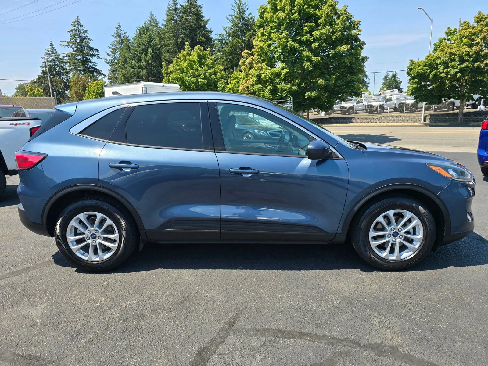 Used 2020 Ford Escape SE FWD image 7