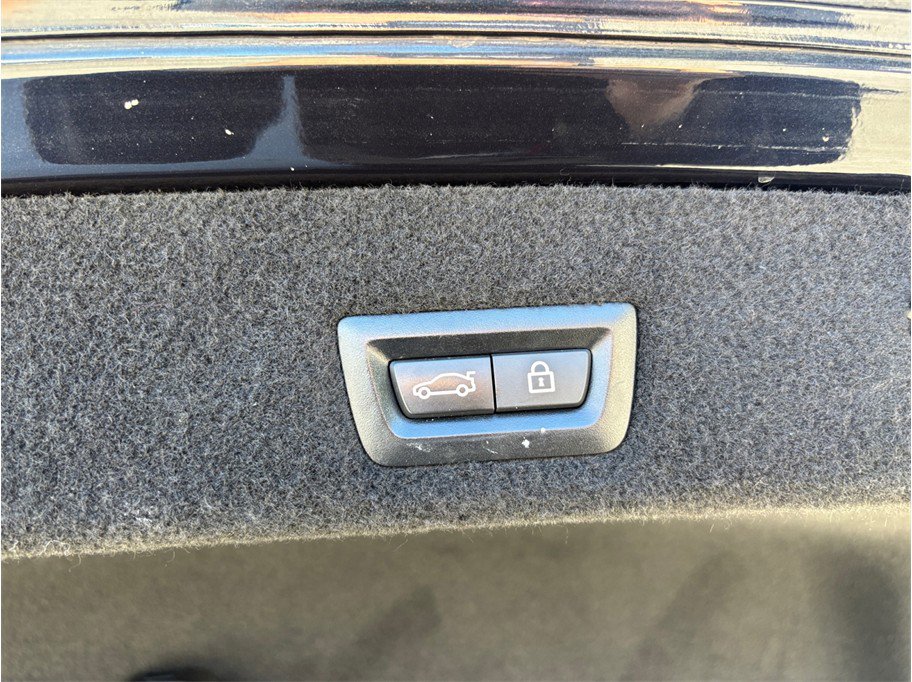 Used 2019 BMW 740i 740i Sedan 4D w/ M Sport Package image 48