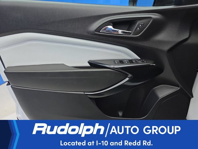 Used 2025 Chevrolet Trax LT FWD image 10