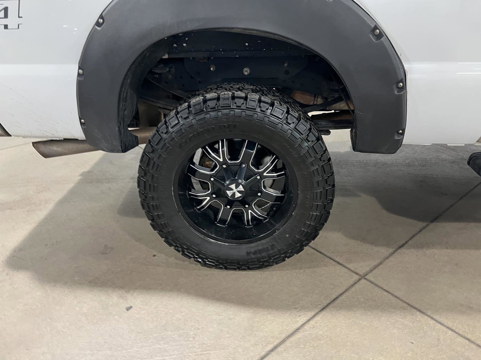 Used 2014 Ford F350 XLT w/ Advanced Security Group image 37