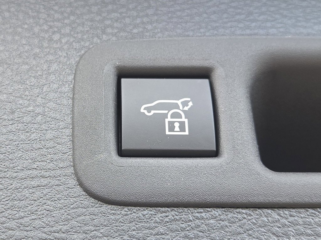 New 2026 Toyota Sienna XLE image 28