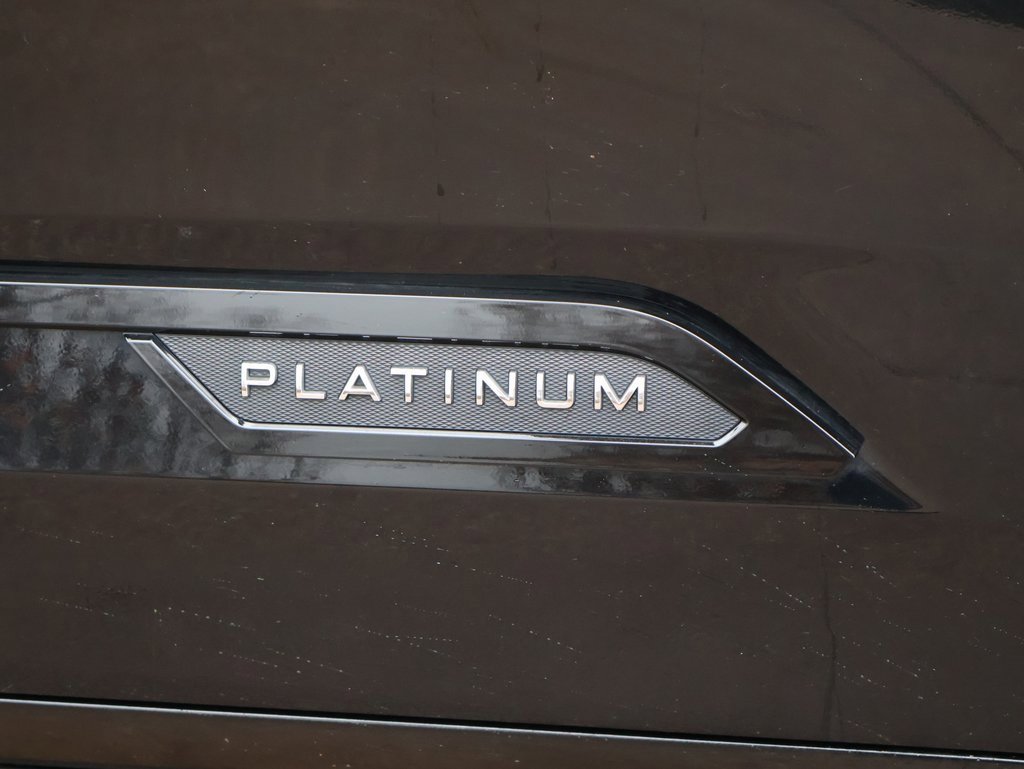 Used 2022 Toyota Tundra Platinum image 9