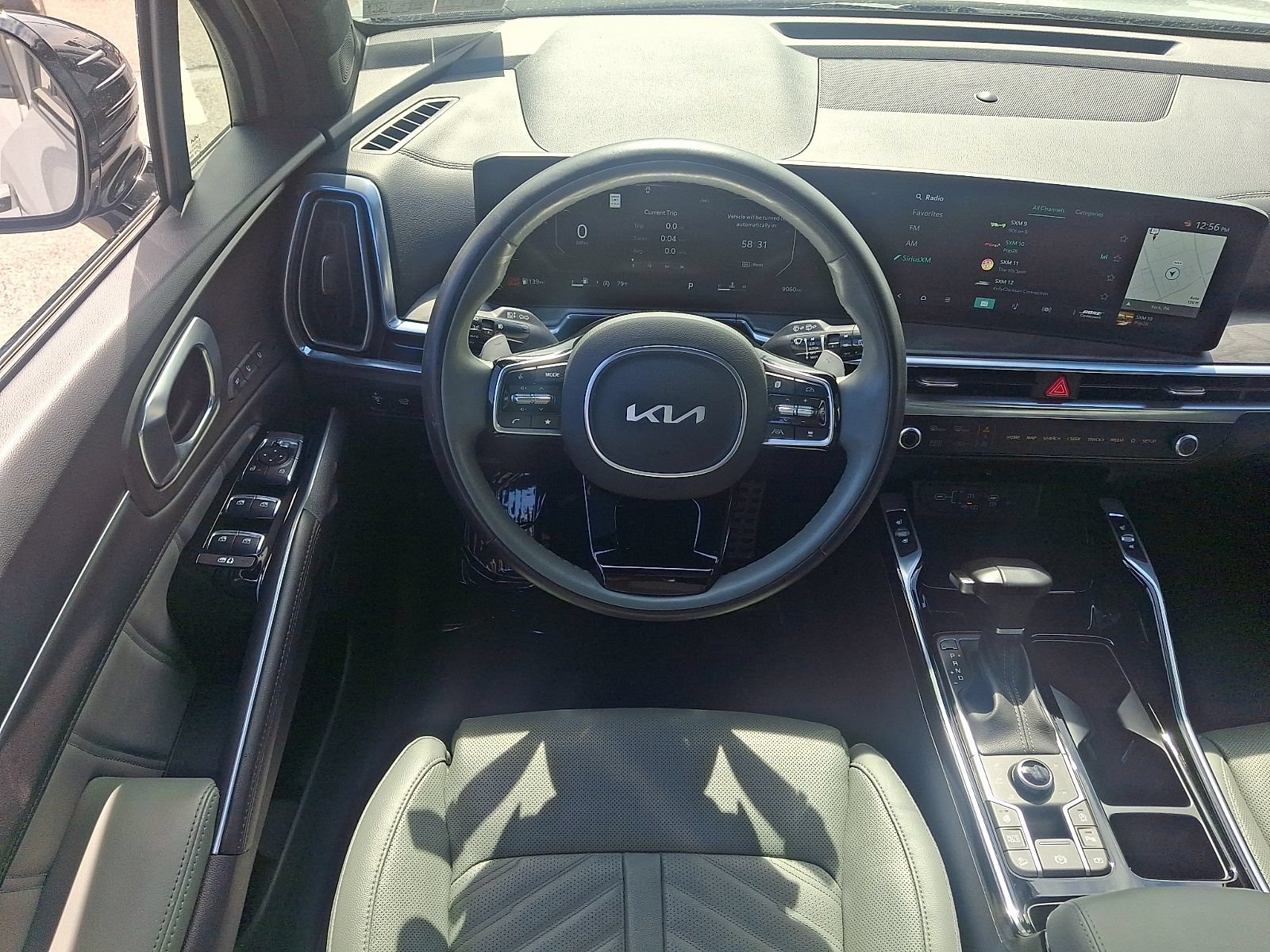 Certified 2025 Kia Sorento SX Prestige w/ Sage Leather Package AWD/4WD image 11