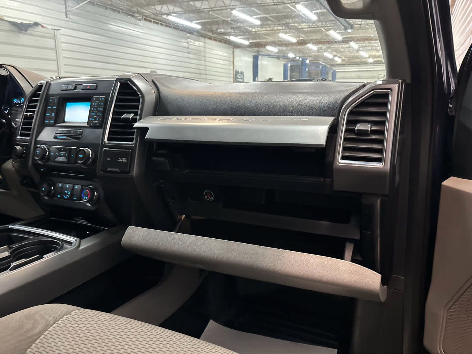 Used 2018 Ford F350 XLT w/ XLT Value Package AWD/4WD image 29