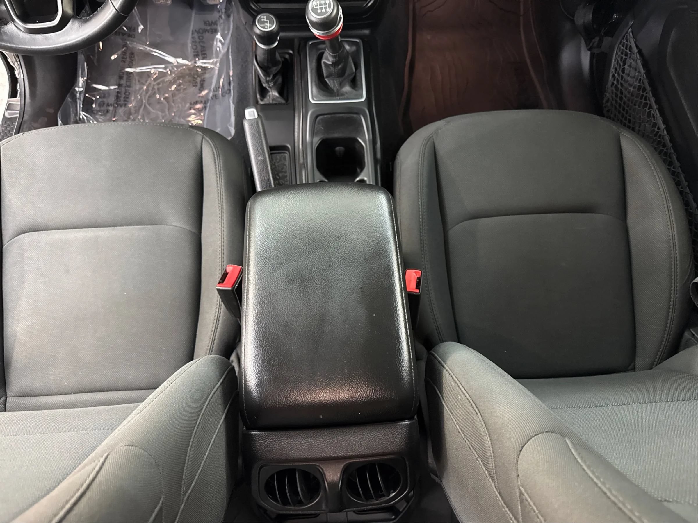 Used 2018 Jeep Wrangler Unlimited Sport S AWD/4WD image 22